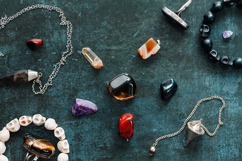 different kinds of chakra necklaces