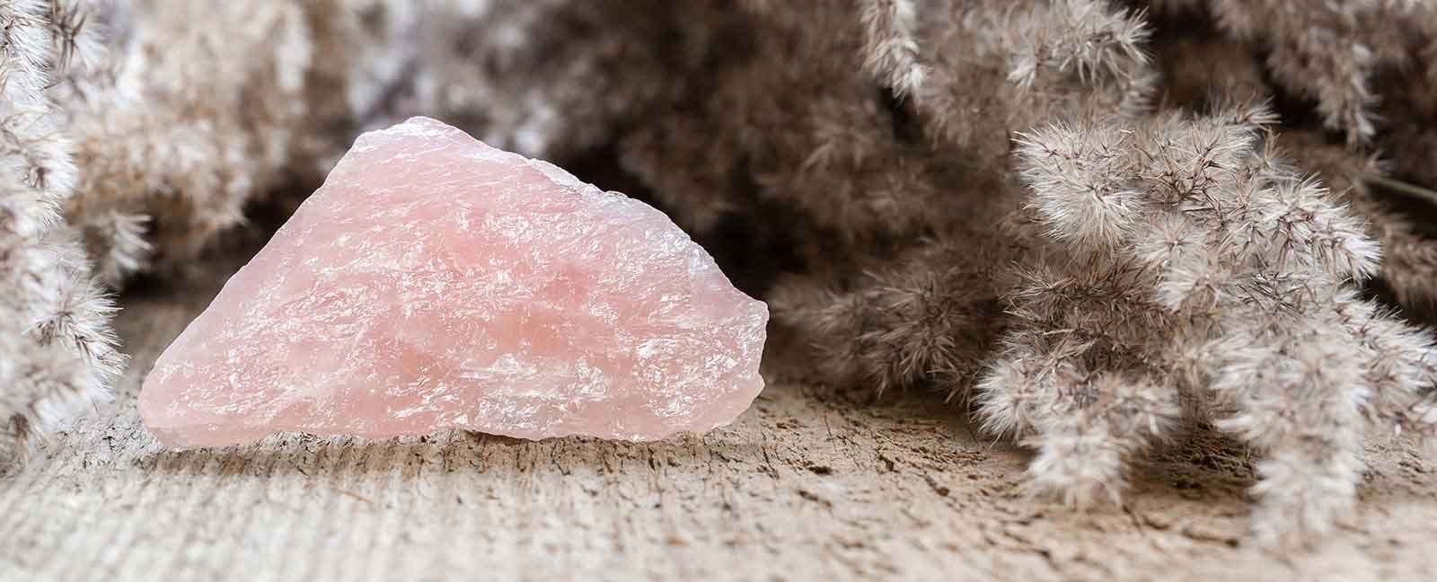 rose quartz mineral crystal