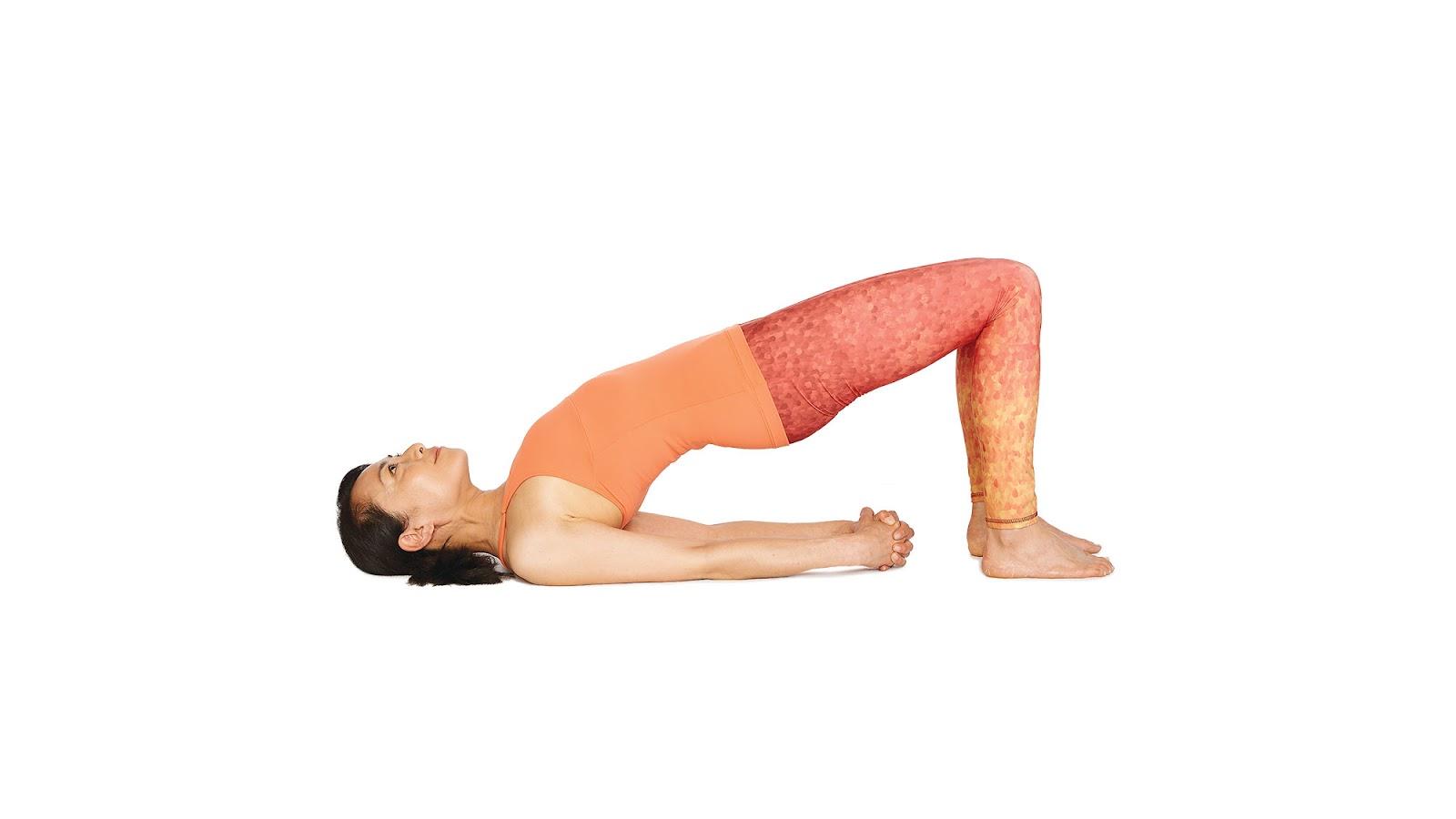 pose de pont pose de yoga mains jointes