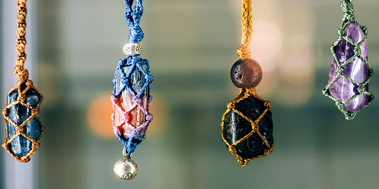 Chakra Necklaces: What They Are and How to Wear