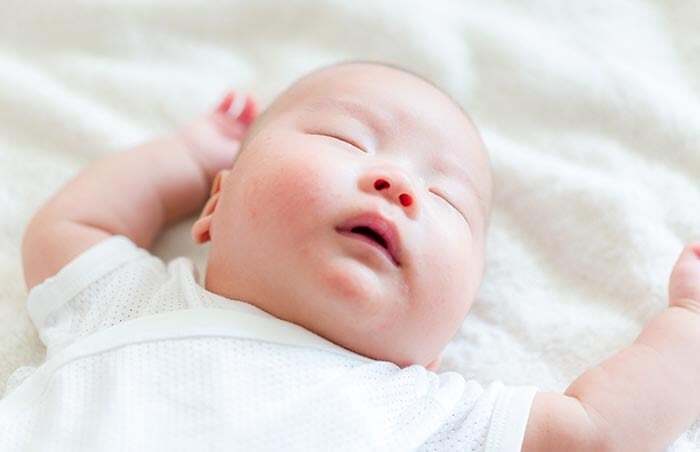 ทารกกำลังนอนหลับ